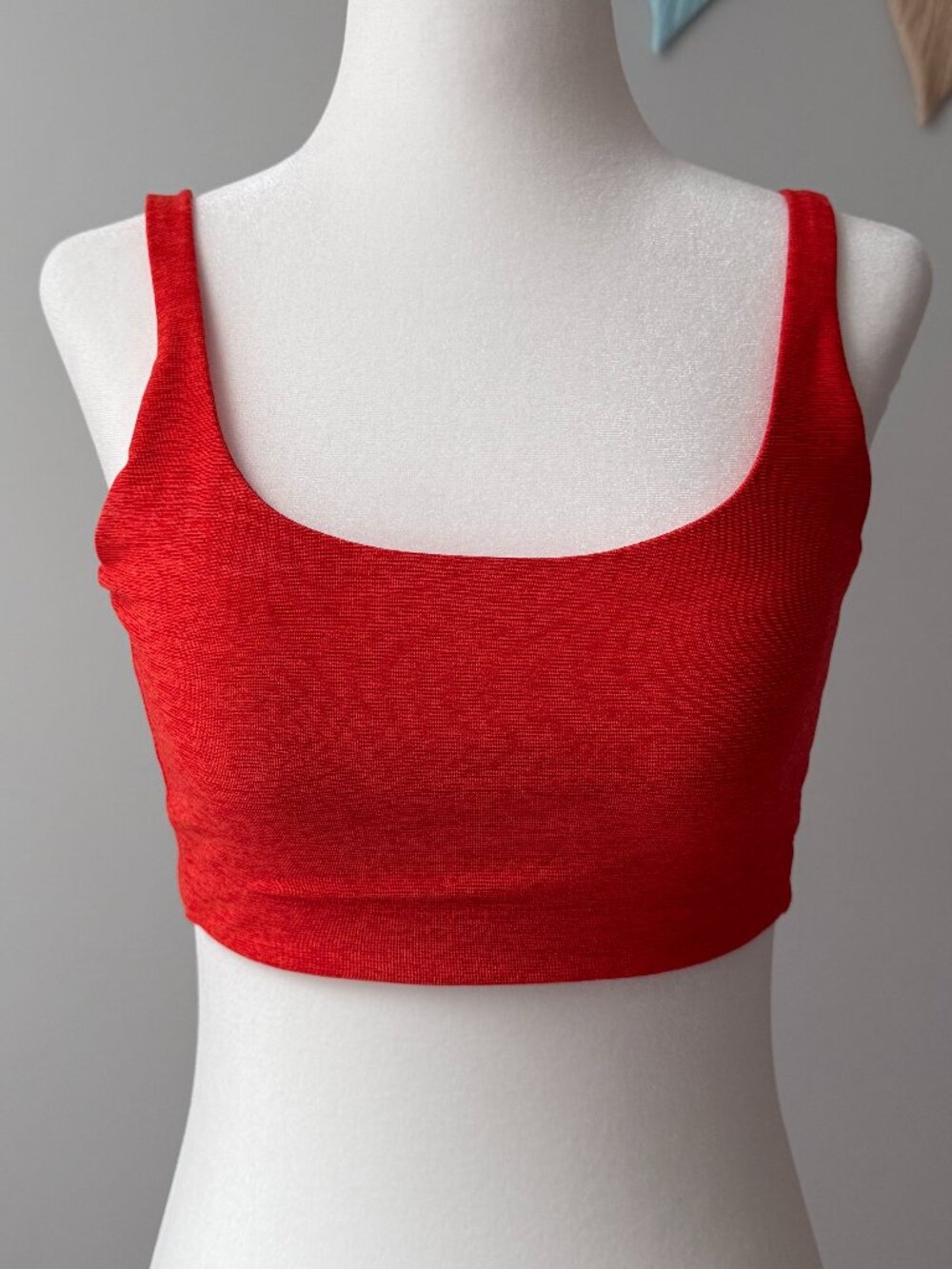 Outdoor Voices Red Scoop Neck Sports Bra Size Small